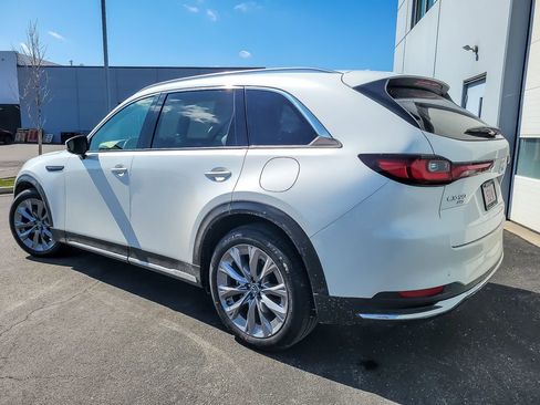 Used 2024 MAZDA CX-90 3.3 Turbo w/ Premium Plus Pkg image 3