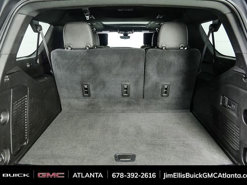 Used 2021 GMC Yukon XL Denali w/ Denali Premium Package image 35