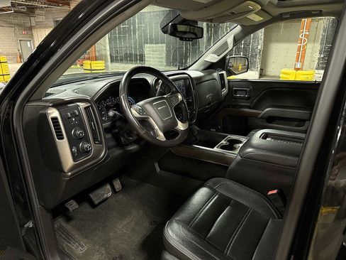 Used 2018 GMC Sierra 1500 Denali w/ Denali Ultimate Package image 31