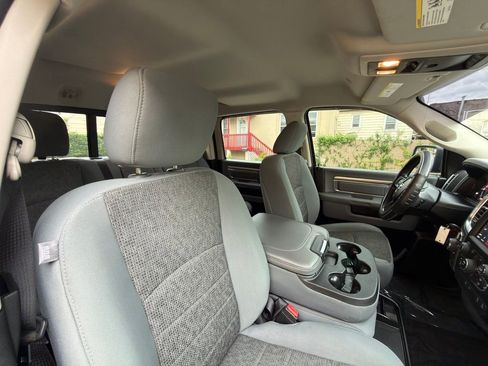 Used 2018 RAM 1500 Big Horn AWD/4WD image 30