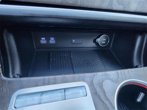 Used 2025 Genesis GV80 3.5T Prestige image 16