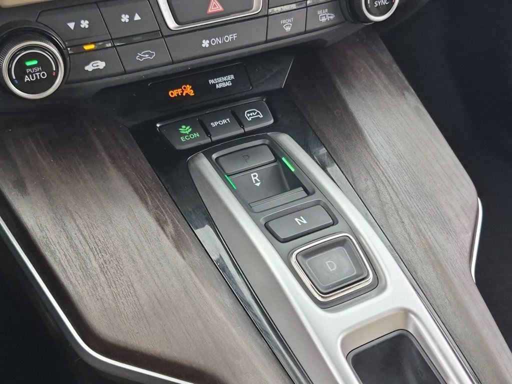 Used 2018 Honda Clarity Plug-In Hybrid image 16