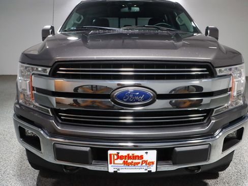 Used 2019 Ford F150 Lariat w/ Trailer Tow Package image 4