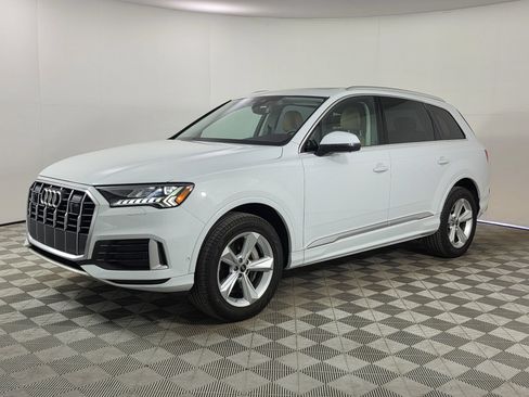 Certified 2023 Audi Q7 2.0T Premium Plus w/ Premium Plus Package AWD/4WD image 3