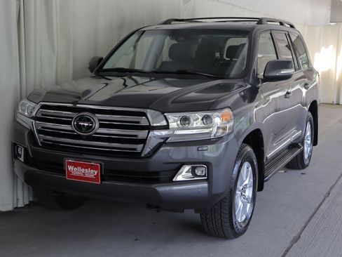 Used 2021 Toyota Land Cruiser AWD/4WD image 28