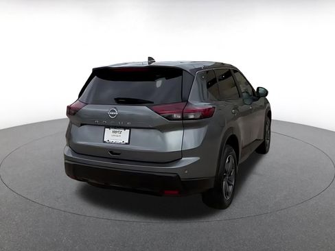 Used 2025 Nissan Rogue SV image 14