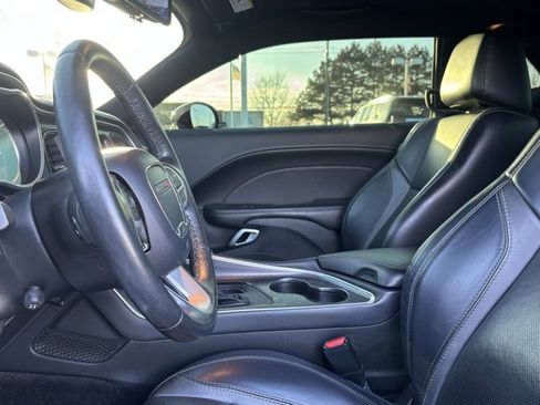 Used 2018 Dodge Challenger SXT Plus image 11