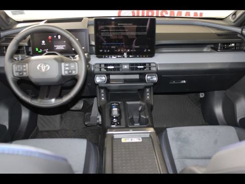 Used 2026 Toyota RAV4 XSE w/ Panoramic Sun Roof Package AWD/4WD image 14