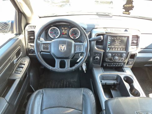 Used 2017 RAM 2500 Big Horn w/ Night Special Edition image 12