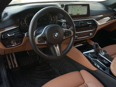 Used 2018 BMW 530i xDrive AWD/4WD image 2