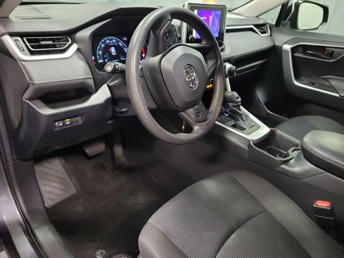 Used 2023 Toyota RAV4 LE AWD/4WD image 16