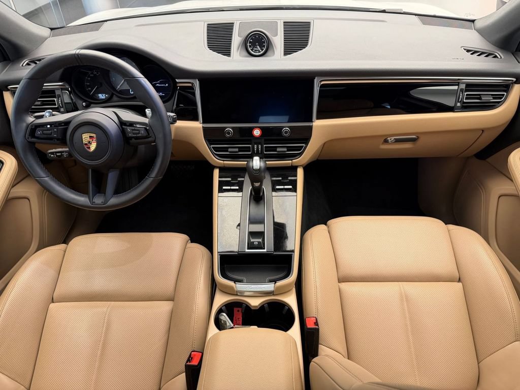 Certified 2024 Porsche Macan S AWD/4WD image 15