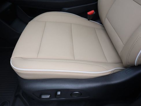 New 2026 Buick Enclave Preferred w/ Power Package image 15