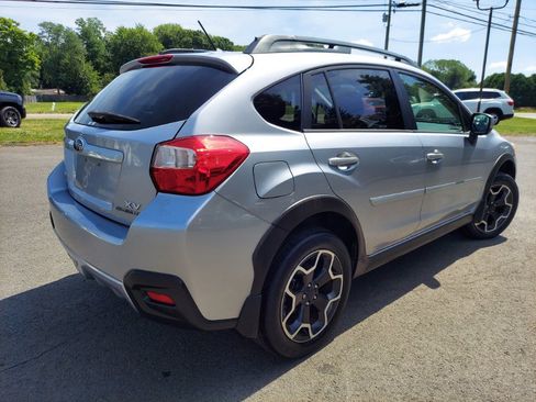 Used 2014 Subaru Crosstrek 2.0i Premium w/ Moonroof Package AWD/4WD image 4