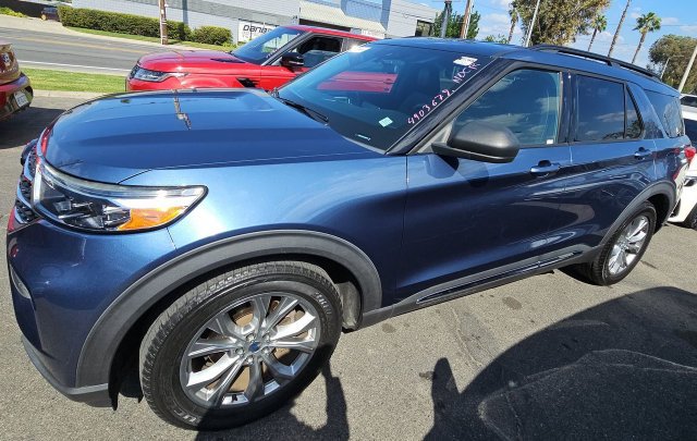 Used 2020 Ford Explorer XLT w/ Equipment Group 202A RWD image 1