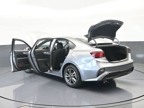 Used 2023 Kia Forte LXS image 67