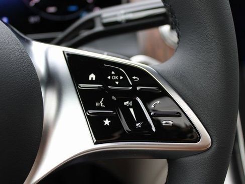 New 2026 Mercedes-Benz GLC 300 4MATIC image 21