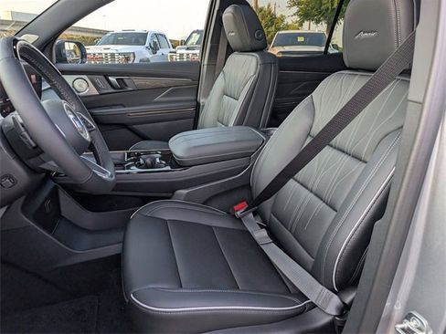 New 2026 Buick Enclave Avenir w/ Super Cruise Package image 18