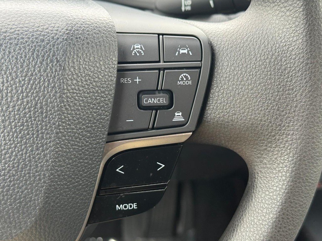 Used 2026 Toyota Camry LE FWD image 27