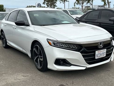 Used 2021 Honda Accord Sport image 2