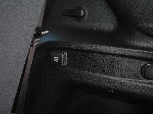 Used 2022 Jeep Grand Cherokee L Limited AWD/4WD image 43