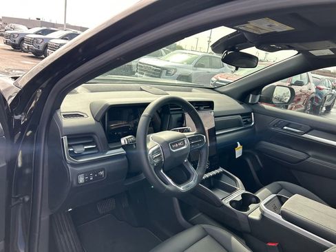 New 2026 GMC Terrain Elevation w/ Elevation Premium Package AWD/4WD image 19