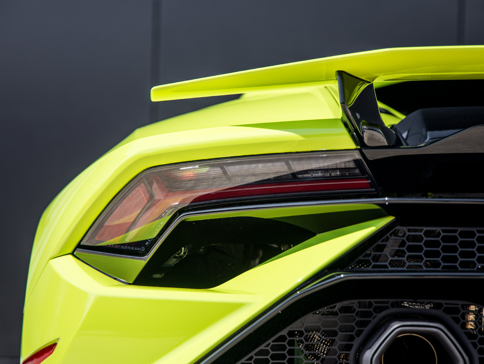 Used 2024 Lamborghini Huracan Tecnica RWD image 12