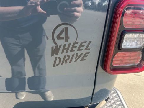 New 2025 Jeep Gladiator Willys image 9