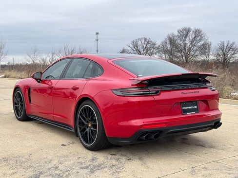 Certified 2019 Porsche Panamera GTS image 3