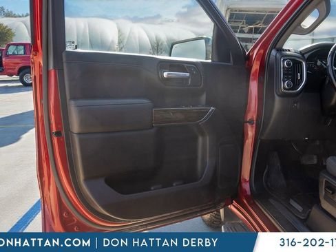 Used 2021 GMC Sierra 1500 Elevation w/ LPO, Elevation Black Package image 13