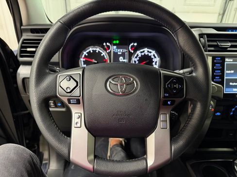 Used 2022 Toyota 4Runner TRD Sport image 37