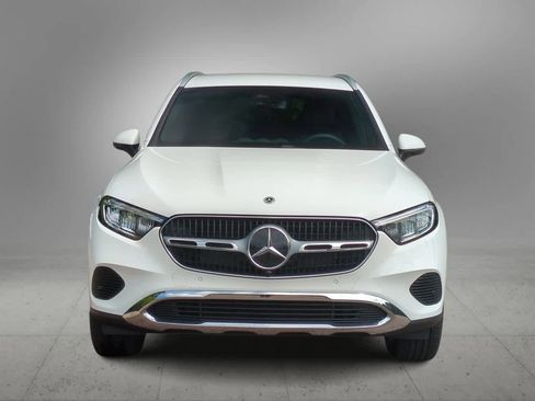 Certified 2025 Mercedes-Benz GLC 300 4MATIC image 3