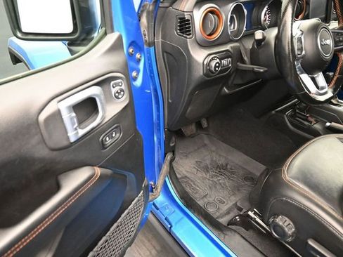 Used 2021 Jeep Gladiator Mojave AWD/4WD image 14