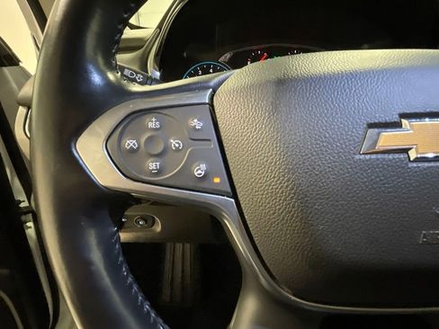 Used 2021 Chevrolet Traverse LT image 36