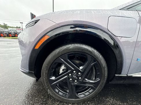Used 2024 Chevrolet Equinox EV RS AWD/4WD image 10