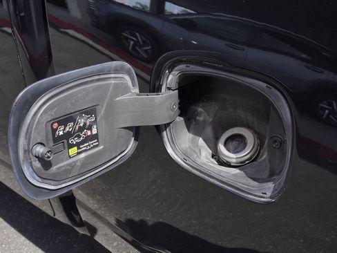 Used 2022 RAM 1500 Big Horn RWD image 15