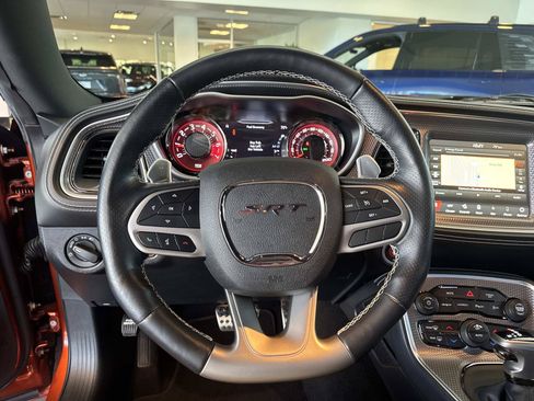 Used 2022 Dodge Challenger SRT Hellcat RWD image 15