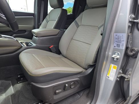 Certified 2024 Chevrolet Colorado ZR2 w/ ZR2 Convenience Package III AWD/4WD image 29