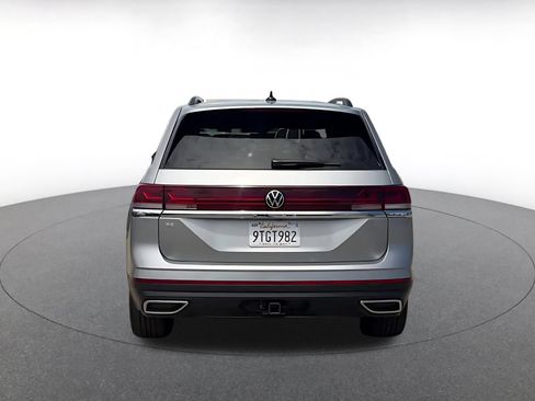 Used 2026 Volkswagen Atlas SE FWD image 10