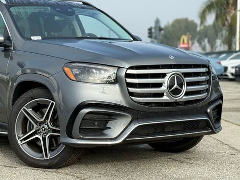 New 2026 Mercedes-Benz GLS 450 4MATIC image 3