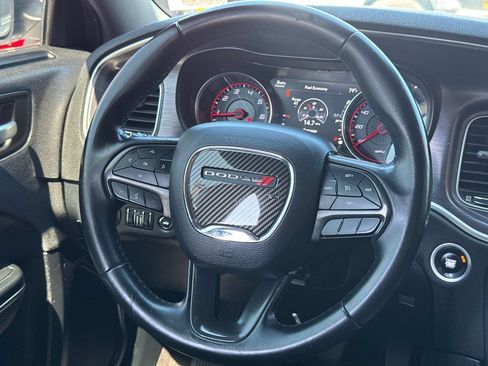 Used 2018 Dodge Charger SXT RWD image 22