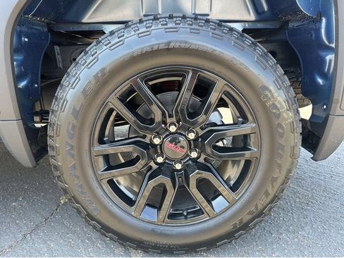 New 2026 GMC Sierra 1500 Elevation w/ Elevation Select Package AWD/4WD image 4