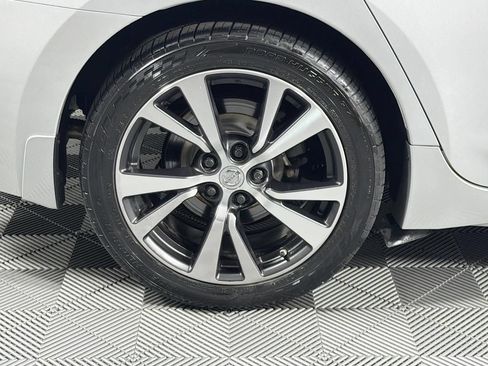 Used 2016 Nissan Maxima Platinum FWD image 29