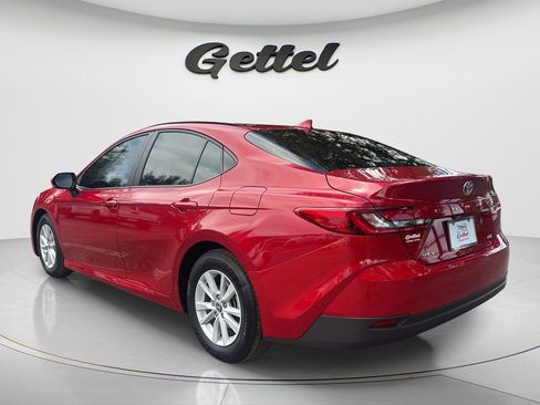 Used 2026 Toyota Camry LE FWD image 7