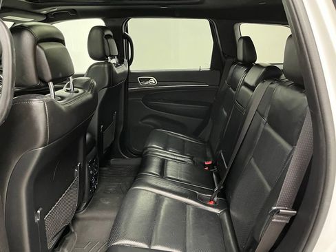 Used 2020 Jeep Grand Cherokee Limited w/ Luxury Group II AWD/4WD image 47