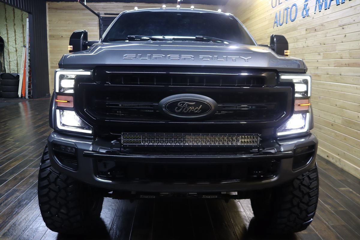 Used 2022 Ford F250 Lariat w/ Black Appearance Package AWD/4WD image 7