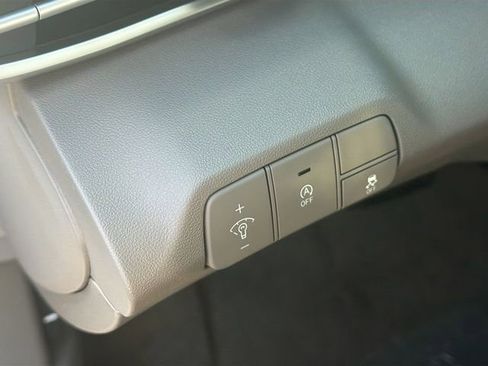 New 2026 Hyundai Elantra SE w/ Cargo Package FWD image 10