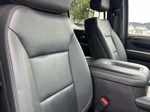 Used 2024 Chevrolet Tahoe LT AWD/4WD image 32