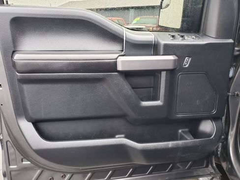 Used 2019 Ford F150 XLT w/ Equipment Group 302A Luxury image 10