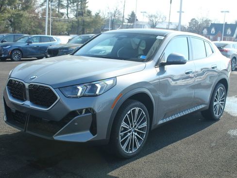 New 2026 BMW X2 xDrive28i w/ Technology Package AWD/4WD image 3